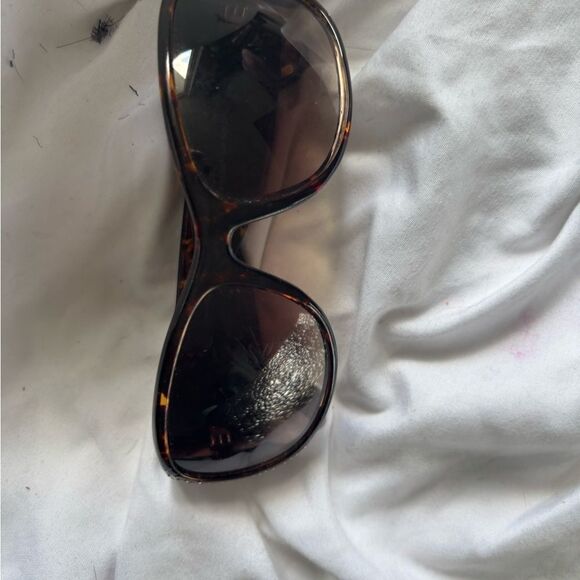 Fossil Sunglasses Reesa Tortoise frames crystal Rhinestone eyewear accessory - Picture 7 of 7